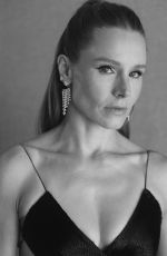 KRISTEN BELL for Who What Wear/Emmy Awards, September 2025