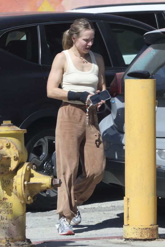 KRISTEN BELL Out and About in Los Angeles 09/05/2025