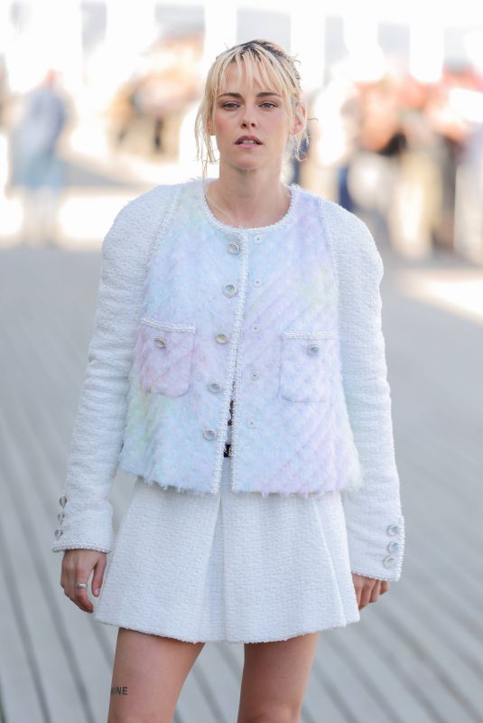 KRISTEN STEWART at The chronology of Water Photocall at 51st Deauville American Film Festival 09/12/2025