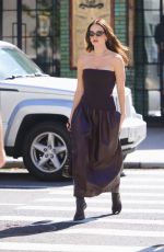 LILY JAMES Out for Lunch in New York 09/18/2025