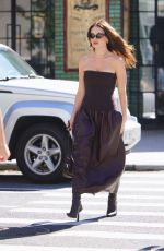 LILY JAMES Out for Lunch in New York 09/18/2025