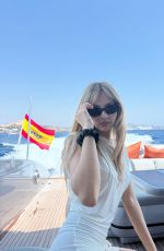 LISA - Instagram Photos 09/03/2025