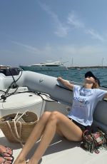 LISA - Instagram Photos 09/03/2025