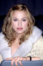 MADONNA at Evita Press Conference 12/10/1996