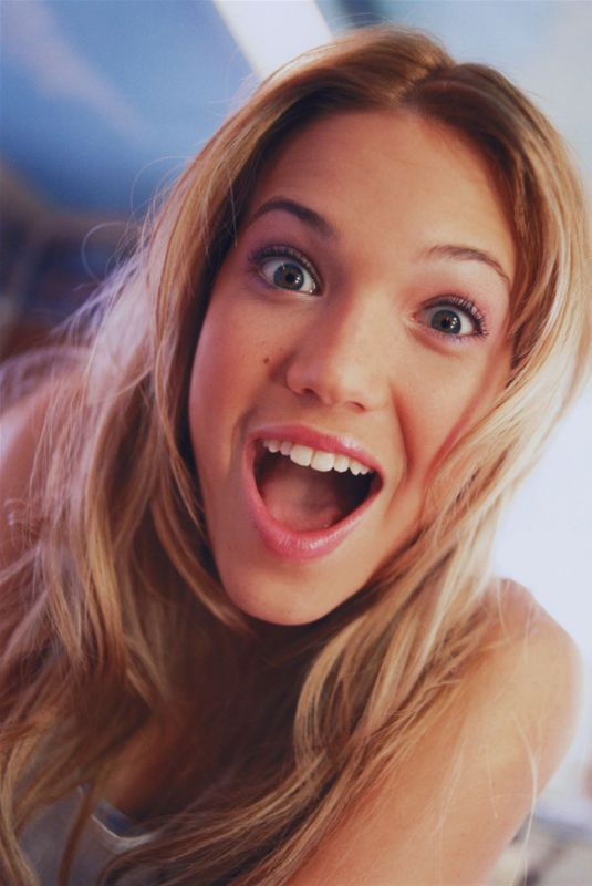 MANDY MOORE for YM 2000