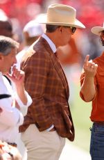 Matthew McConaughey - Texas v Ohio State 08/30/2025