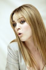 MELISSA GEORGE at The Amityville Horror Press Conference Hollywood 01/04/2005