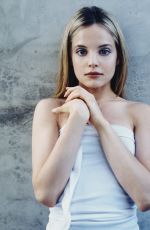 MENA SUVARI at a Photoshoot 1999