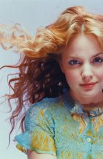 MENA SUVARI for Movieline 2000