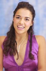 MICHELLE RODRIGUEZ at S.W.A.T. Press Conference 07/27/2003
