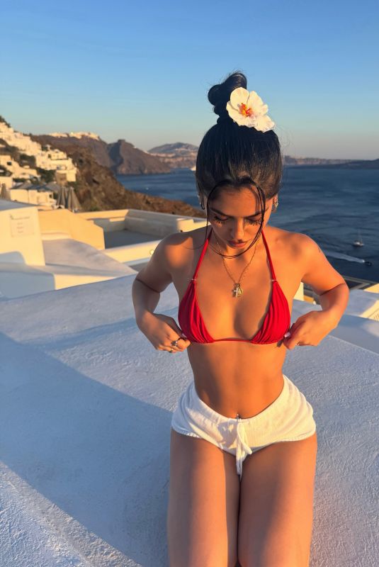 NAAZ TORBATI - Instagram Photos 09/19/2025