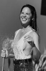 OLIVIA MUNN for Bustle Magazine, September 2025