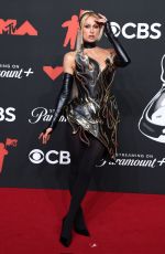 PARIS and NICKY HILTON at 2025 MTV Video Music Awards at UBS Arena in Elmont 09/07/2025