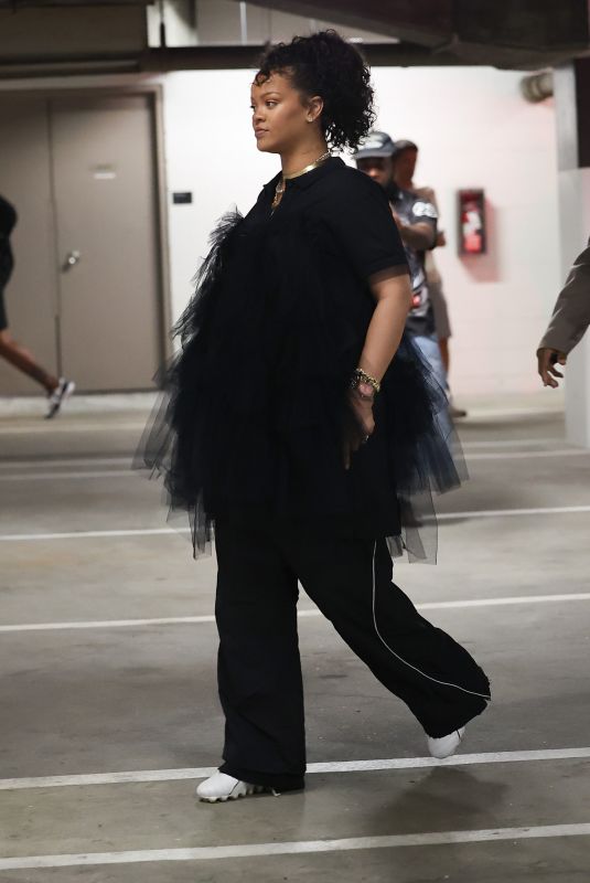 Pregnant RIHANNA Arrives at International Silks & Woolens Store in Los Angeles 09/09/2025