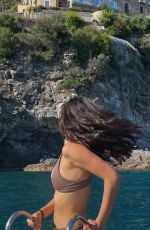 RACHEL ZEGLER - Instagram Photos and Video 09/25/2025
