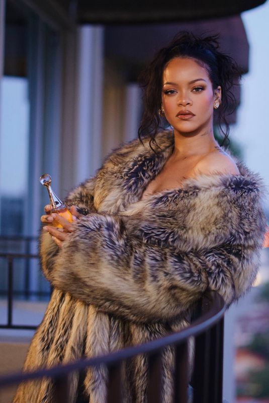 RIHANNA for J
