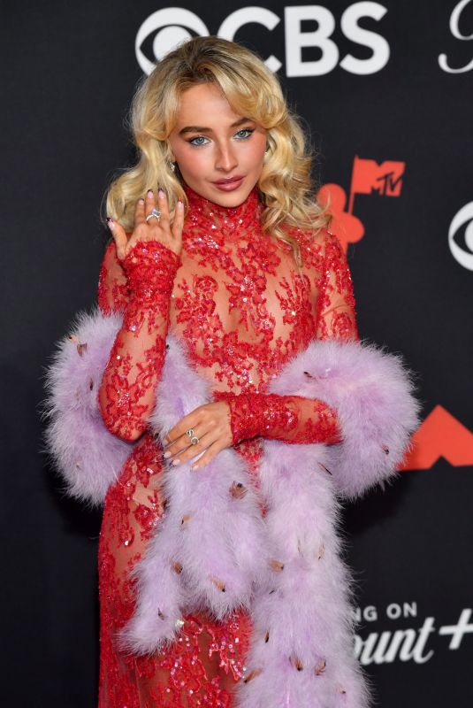 SABRINA CARPENTER at 2025 MTV Video Music Awards at UBS Arena in Elmont 09/07/2025