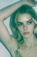 SAMARA WEAVING - Instagram Photos 09/04/2025
