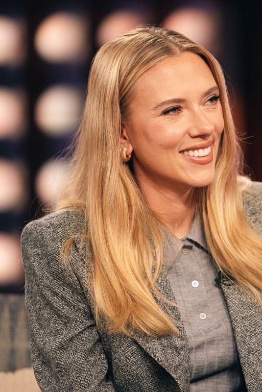 SCARLETT JOHANSSON at The Kelly Clarkson Show 09/16/2025