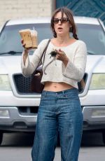 SCOUT WILLIS Leaves Oaks Gourmet in Los Angeles 09/25/2025