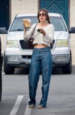 SCOUT WILLIS Leaves Oaks Gourmet in Los Angeles 09/25/2025
