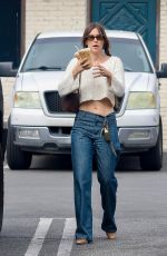 SCOUT WILLIS Leaves Oaks Gourmet in Los Angeles 09/25/2025
