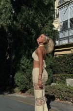 SUMMER ROSE HART - Instagram Photos and Videos 09/02/2025