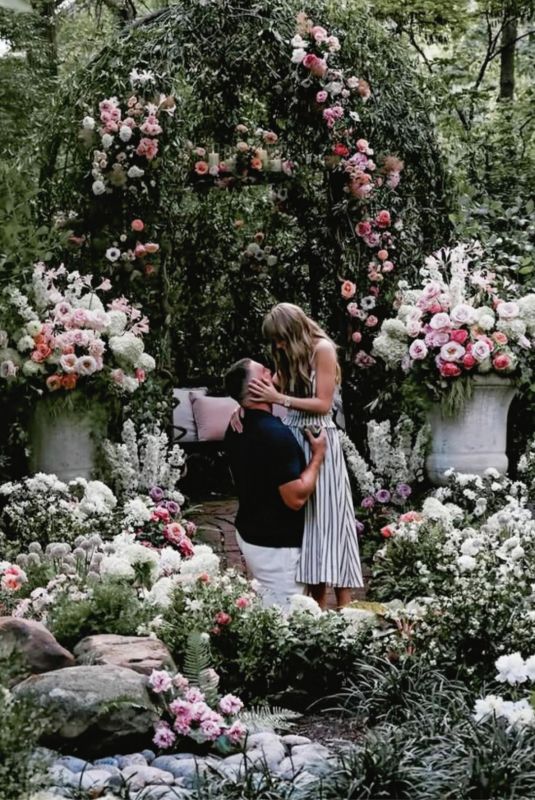 TAYLOR SWIFT and Travis Kelce in HELLO! Magazine, September 2025