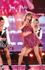 TAYLOR SWIFT - The Taylor Swift Fanbook - 9th Edition, September 2025