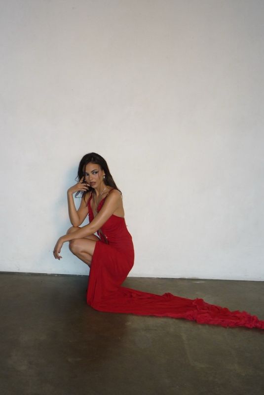 VICTORIA JUSTICE - Instagram Photo and Videos 09/29/2025