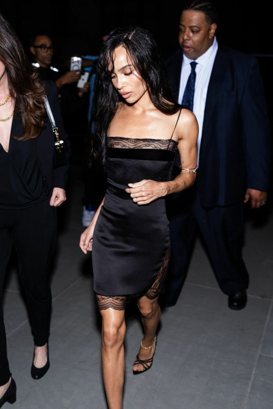 ZOE KRAVITZ Out at New York Fashion Week in New York City 09/10/2025
