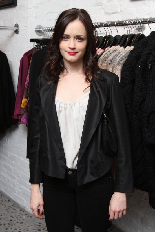 ALEXIS BLEDEL at Twinkle by Wenlan Pop-Up Shop Opening Party 12/10/2009