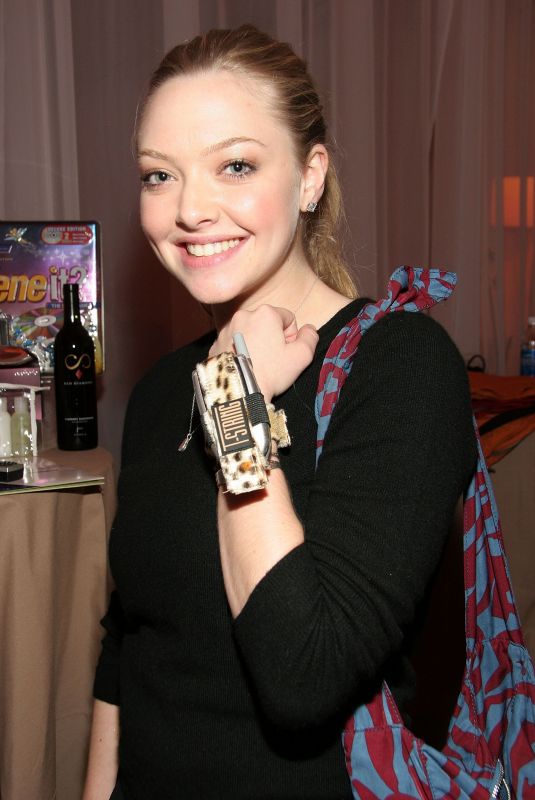 AMANDA SEYFRIED at Official Talent Gift Lounge for AFI Festival Day 2 in Hollywood 11/12/2005