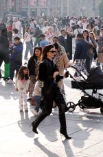 ANNE HATHAWAY on the Set of The Devil Wears Prada 2 at Piazza Duomo in Milan 10/10/2025