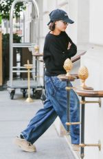 ARIANA GREENBLATT Arrives at Her Hotel in Paris 09/27/2025