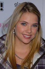 ASHLEY BENSON at Wedding Wars Premiere in Los Angeles 12/04/2006