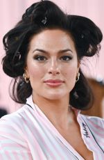 ASHLEY GRAHAM in the Backstage at Victoria