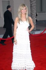 ASHLEY TISDALE at 34th annual American Music Awards in Los Angeles 11/21/2006