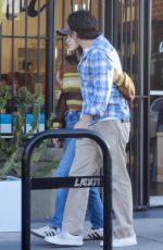 CAYLEE COWAN and Casey Affleck Grab Takeout from Besties Vegan Paradise in Los Angeles 10/19/2025