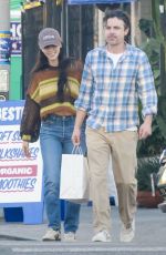 CAYLEE COWAN and Casey Affleck Grab Takeout from Besties Vegan Paradise in Los Angeles 10/19/2025