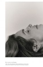 CINDY CRAWFORD in Harper