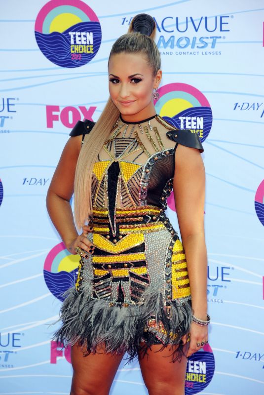 DEMI LOVATO at 2012 Teen Choice Awards in Los Angeles 07/22/2012