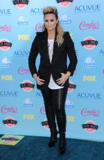 DEMI LOVATO at 2013 Teen Choice Awards in Universal City 11/08/2013