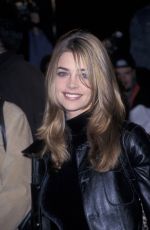 DENISE RICHARDS at Scream 2 Premiere in Los Angeles 12/10/1997