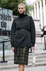 DEVON WINDSOR at Elie Saab Show at Paris Fashion Week 10/04/2025