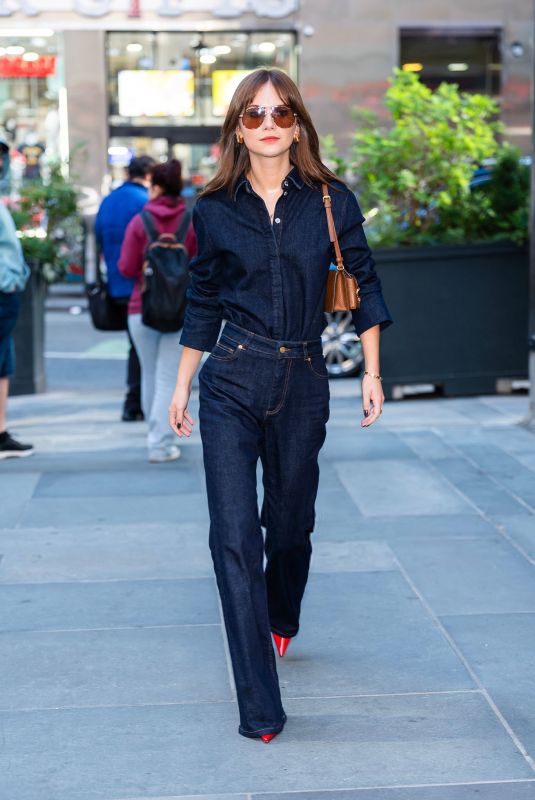 EMILIA JONES Arrives at Today Show in New York City 10/09/2025
