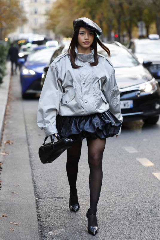 EMILIA MERNSE Arrives at Vaquera Show at Paris Fashion Week in Paris 09/29/2025