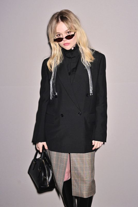 EMILY ALYN LIND at McQueen Show at Paris Fashion Week in Paris 10/05/2025