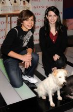 EMMA ROBERTS at Hotel For Dogs Promotional Event 12/05/2008