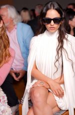FLORENCE HUNT at Christian Dior Fashion Show at Paris Fashion Week 10/01/2025